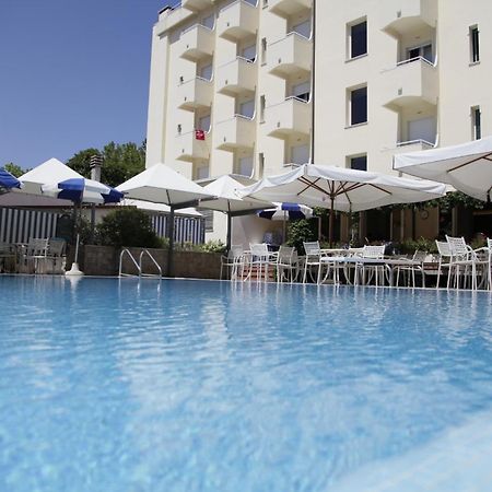Hotel Sport & Residenza Cesenatico Exteriör bild