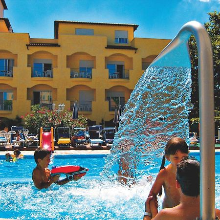 Hotel Sport & Residenza Cesenatico Exteriör bild